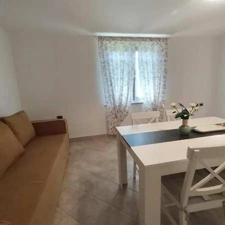 House With A Parking Space Lovrecica, - 23101 Otel Umag